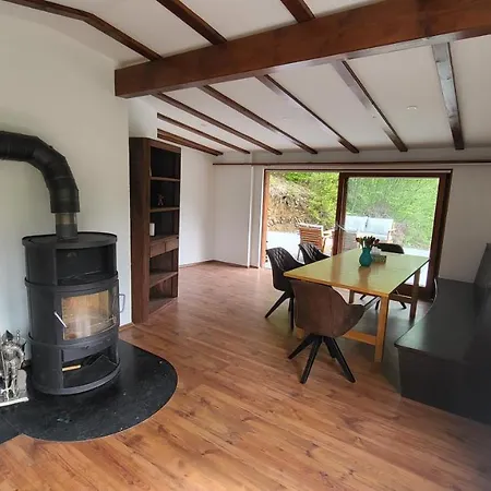 Maal Waldhaus トートナウ