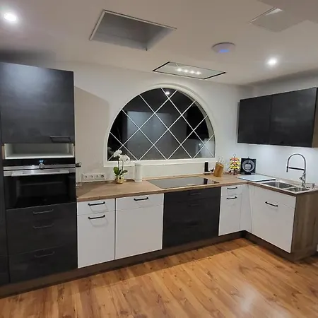 Maal Waldhaus トートナウ